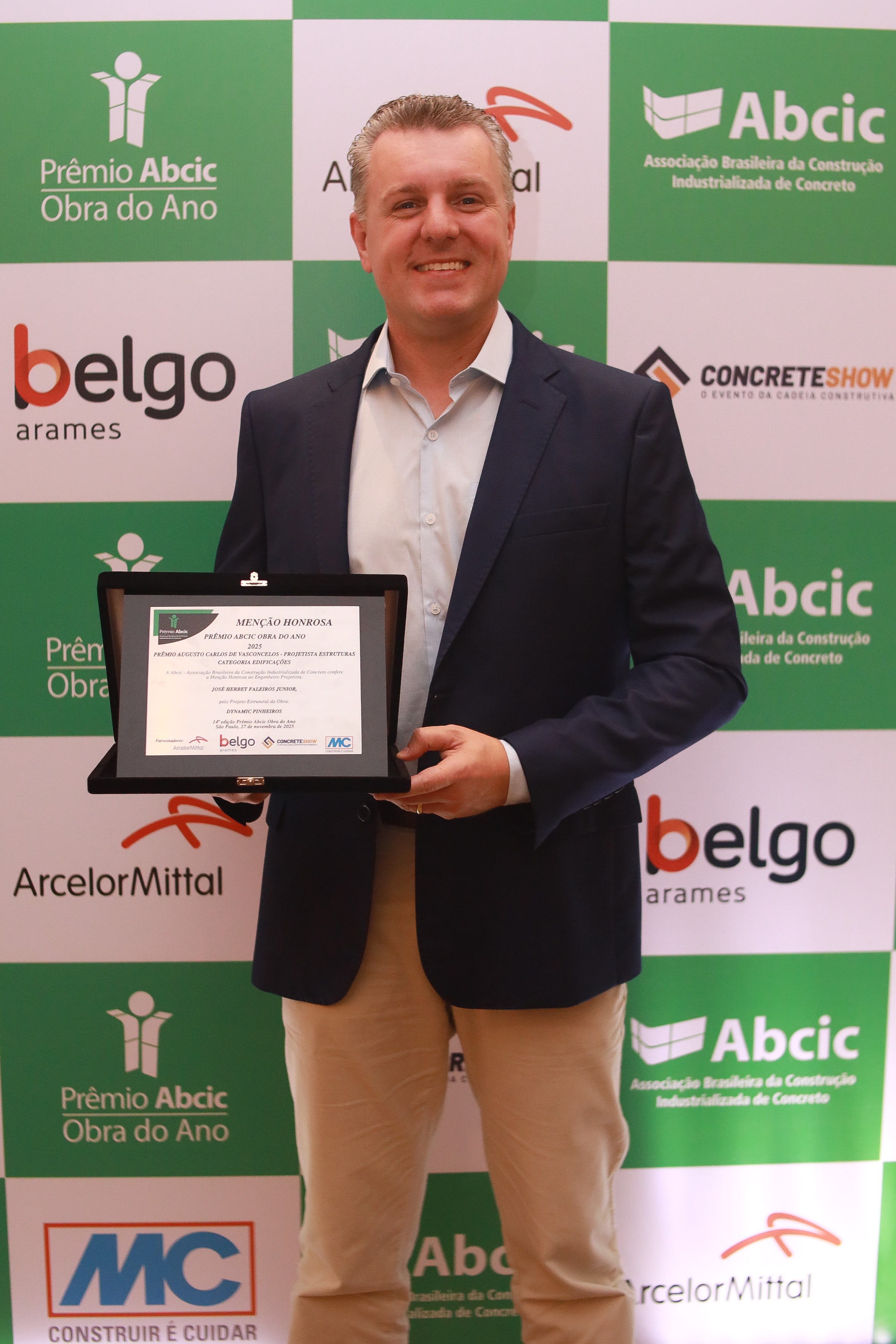 Foto do Evento - Premio329.jpg